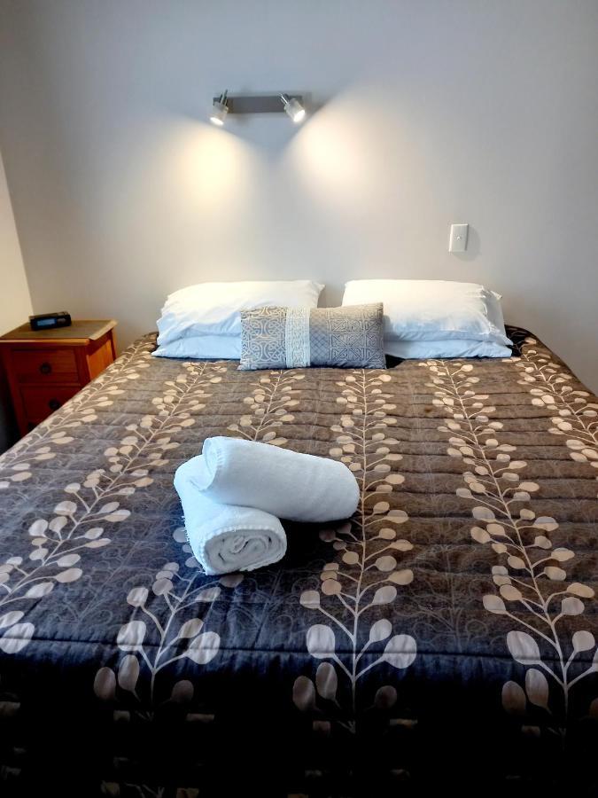 Academy Lodge Motel Ashburton Eksteriør billede
