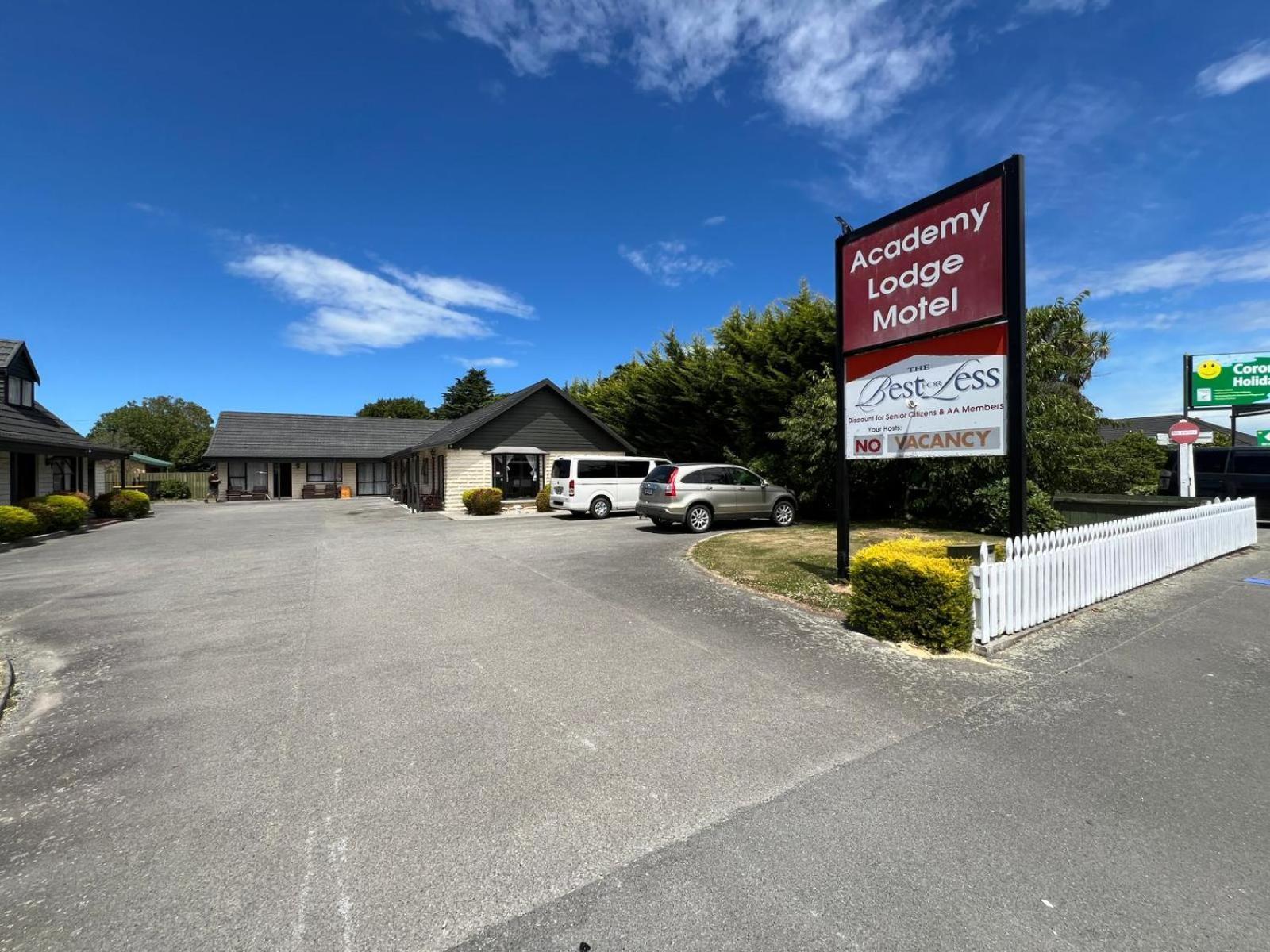 Academy Lodge Motel Ashburton Eksteriør billede
