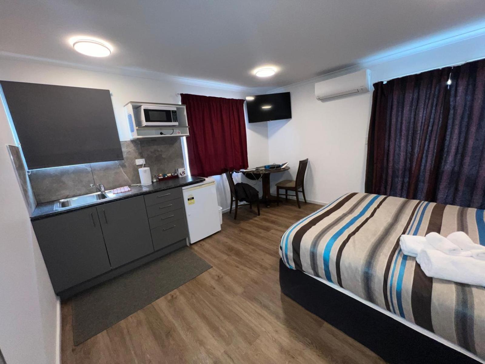 Academy Lodge Motel Ashburton Eksteriør billede